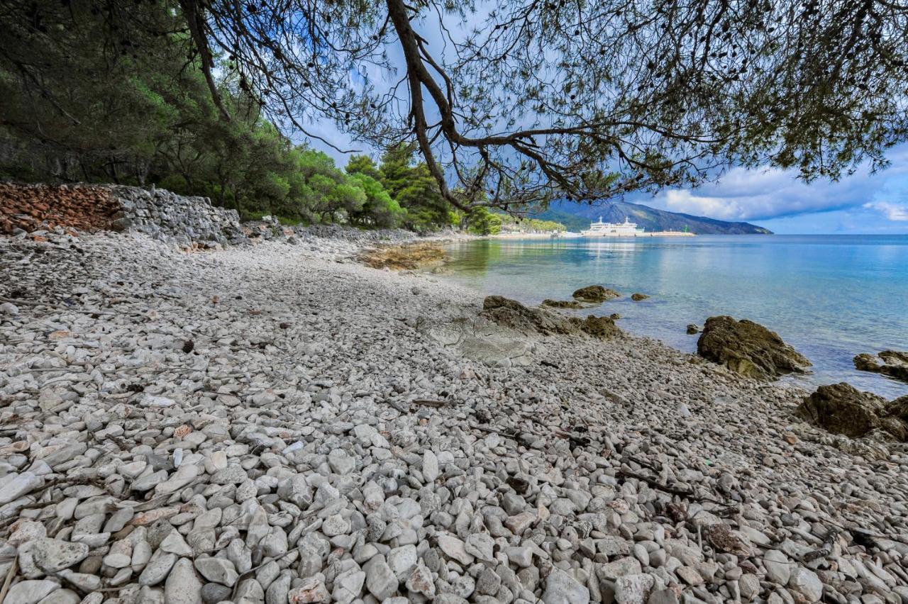 Hotel Antica-Seafront Hotel With Comfortable Rooms And Pool Stari Grad  Zewnętrze zdjęcie