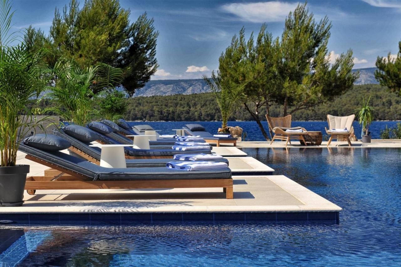 Hotel Antica-Seafront Hotel With Comfortable Rooms And Pool Stari Grad  Zewnętrze zdjęcie